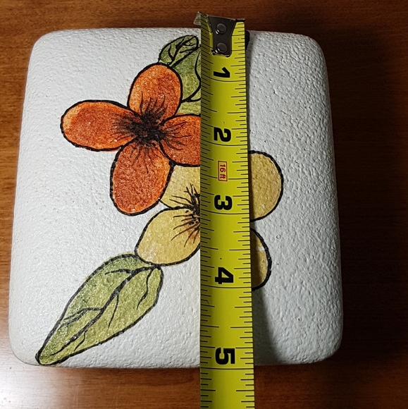 Holland Mold Yellow Dish with Flowered Print Lid - Picture 5 of 7